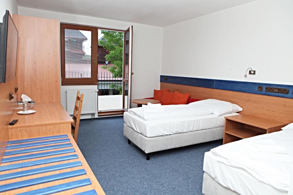 Hotel Kurdějov - Bed and Breakfast - Housity