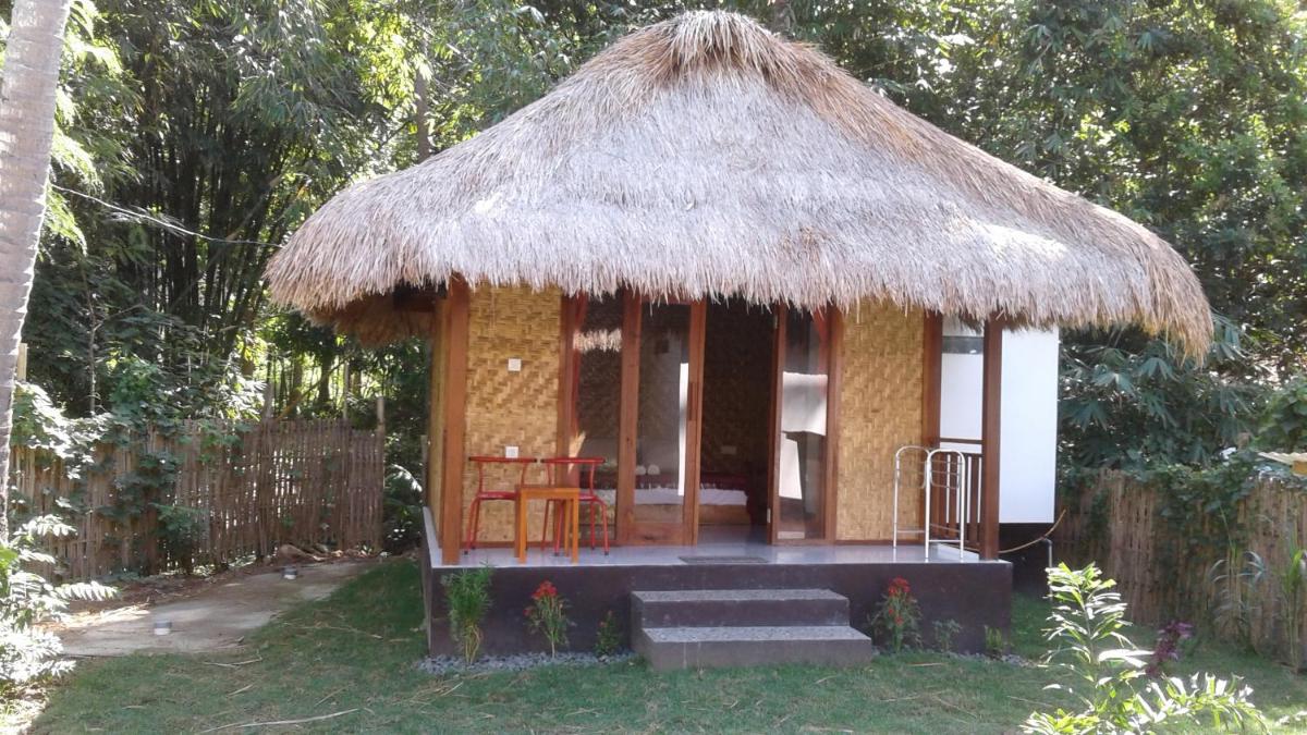 Airas' Garden Homestay ECO Bungalows - Housity