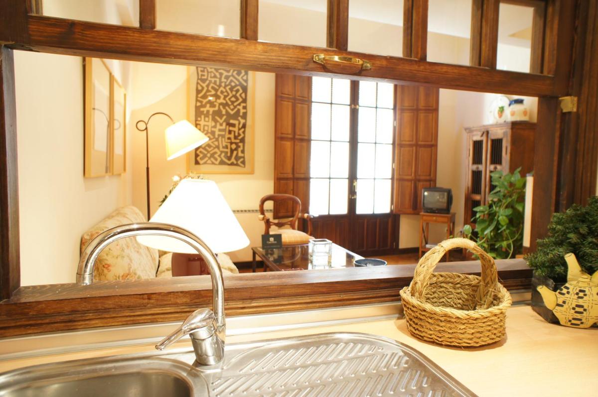 Casavillena Apartamentos Turísticos - Housity