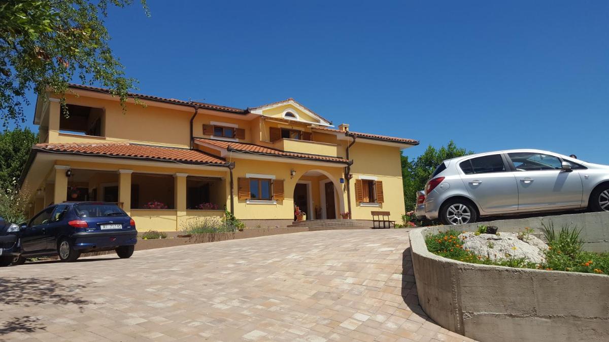 Apartman Pobri - Housity