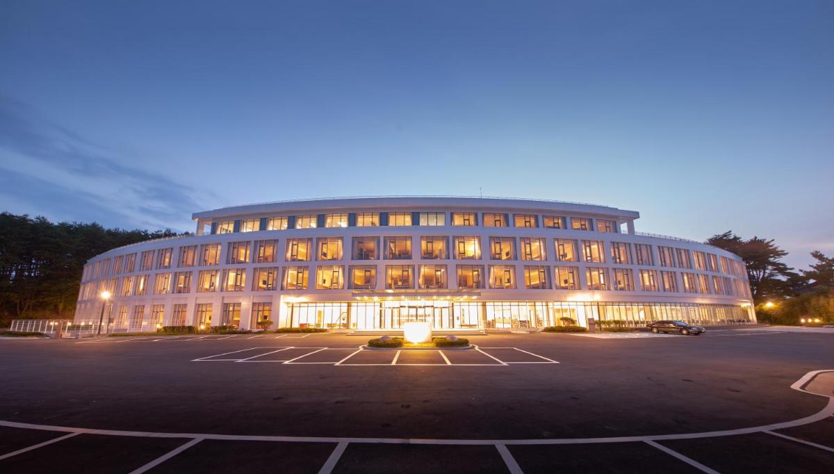 Naksan Beach Hotel - Housity
