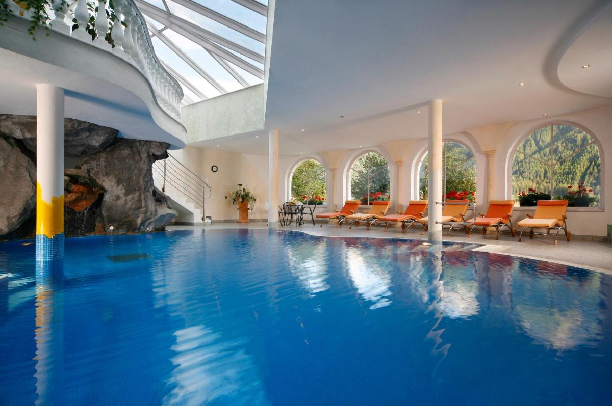 Hotel Kranebitt - Housity