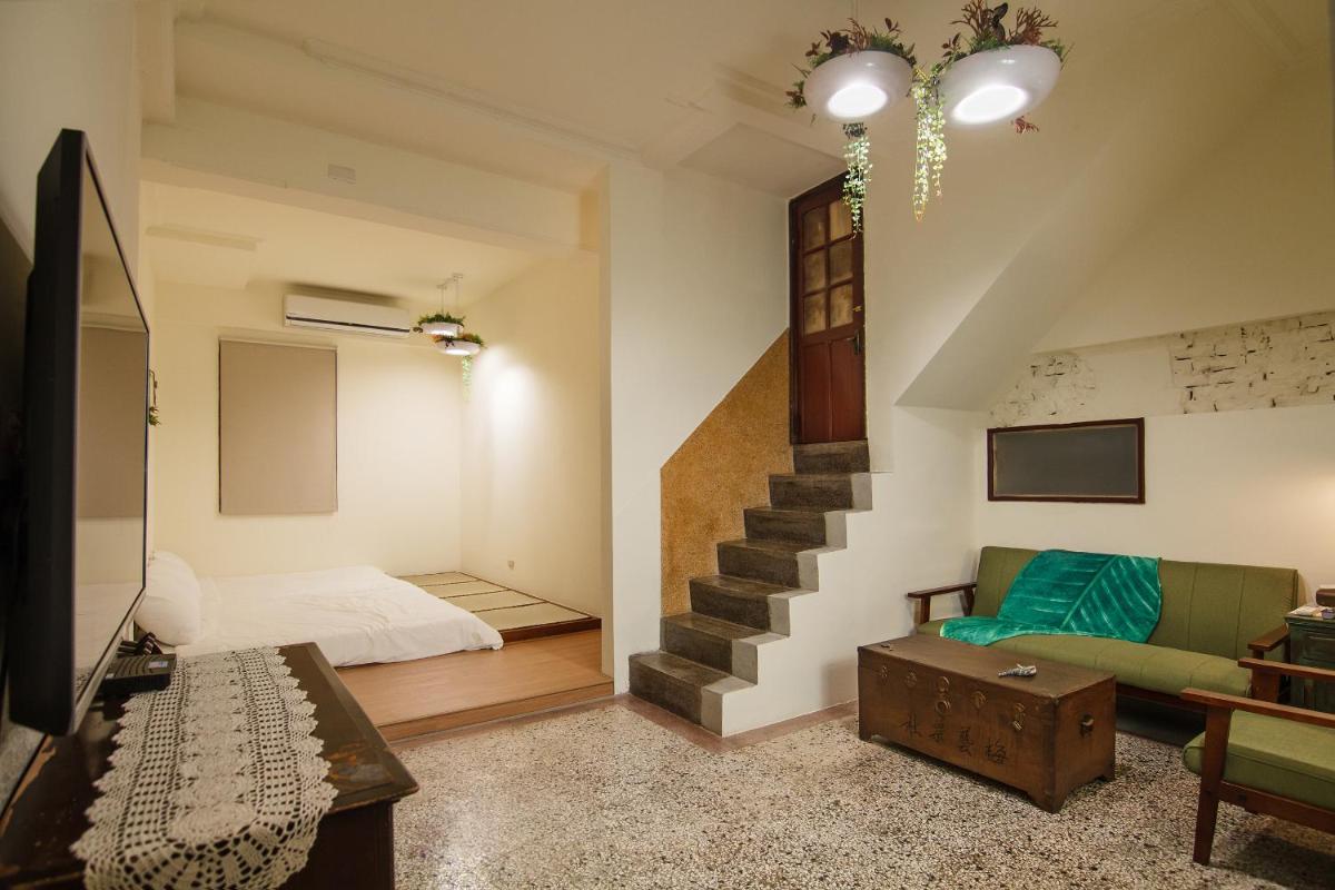 GOIN Old House & Bar - Housity