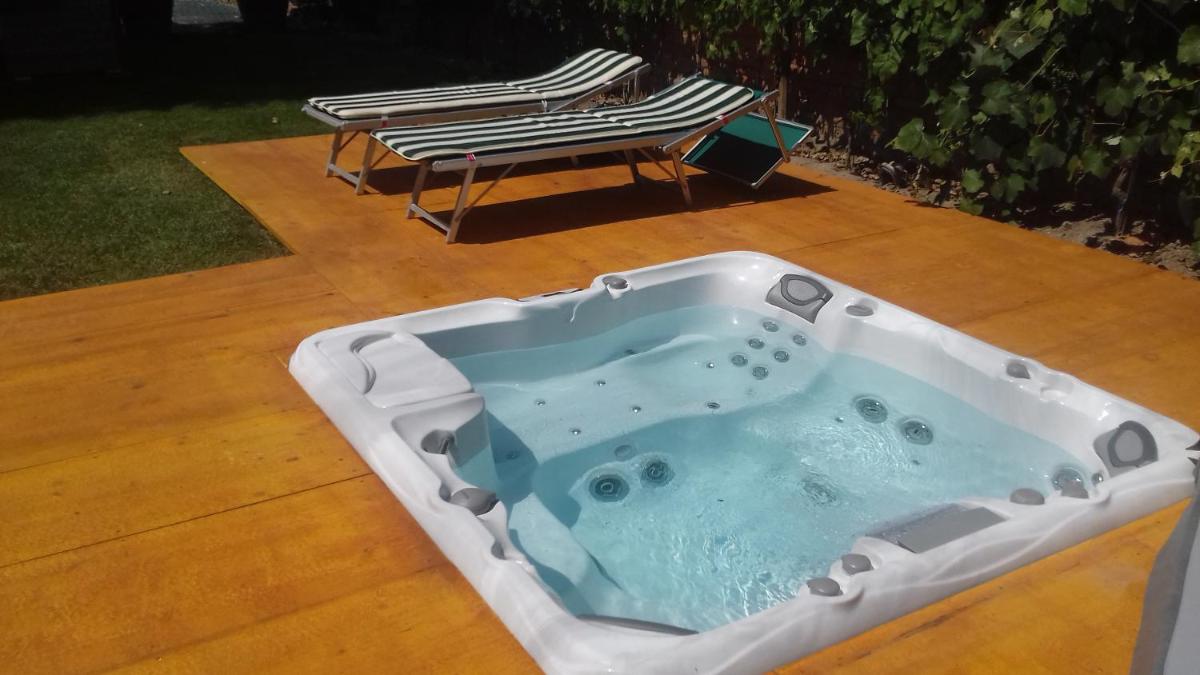 Villa Alessi B&B - Housity