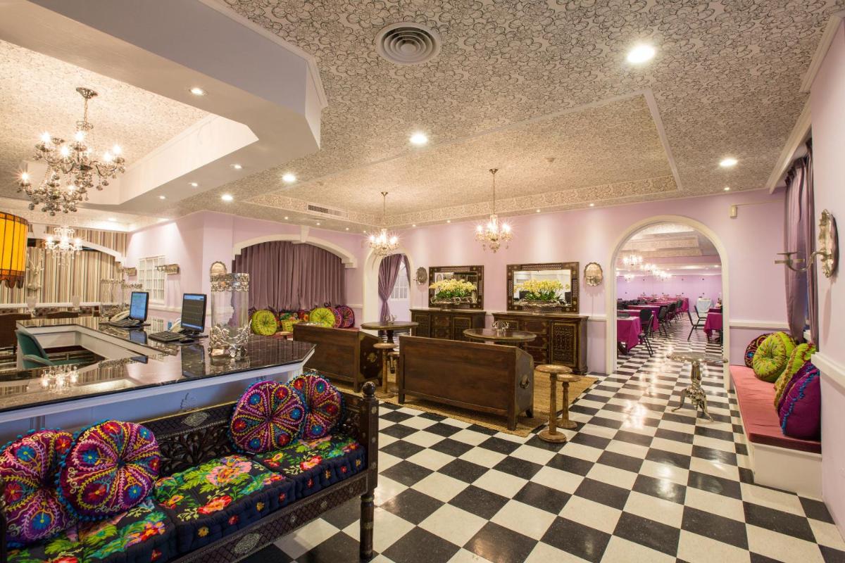 Jinhue Hotel - Housity