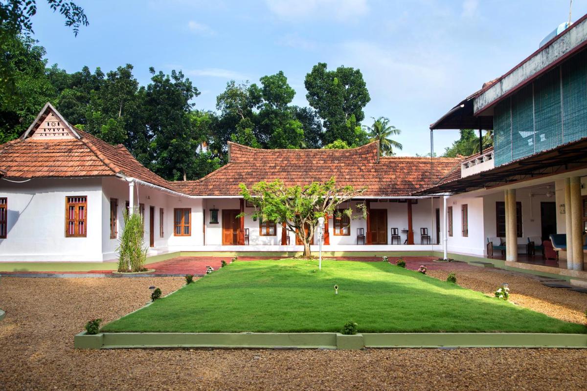 Akkara Homestay & Ayurveda - Housity