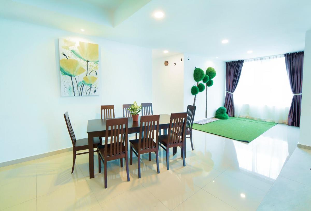 Hard Rock VIP Guest House - Housity