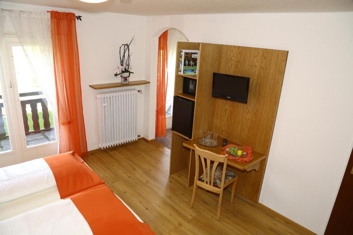 Landhotel Garni Schweizerhaus - Housity