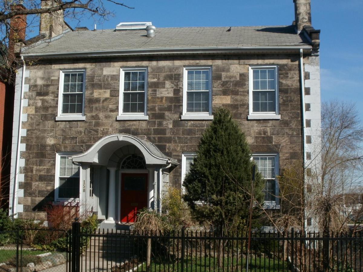 Pring Guesthouse - Housity
