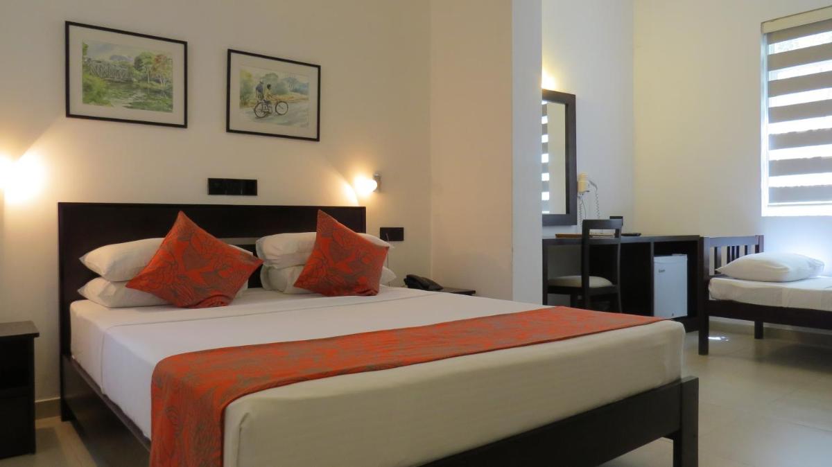 Chapelton House - Housity