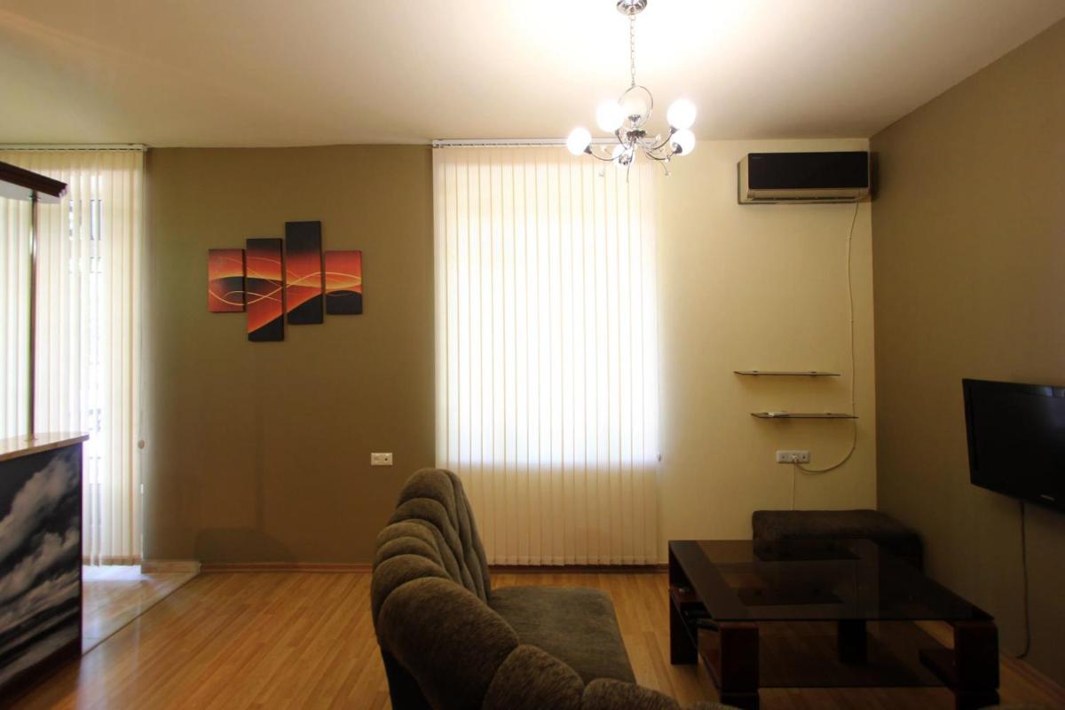 Studio with balcony on Sayat nova avenue - Housity