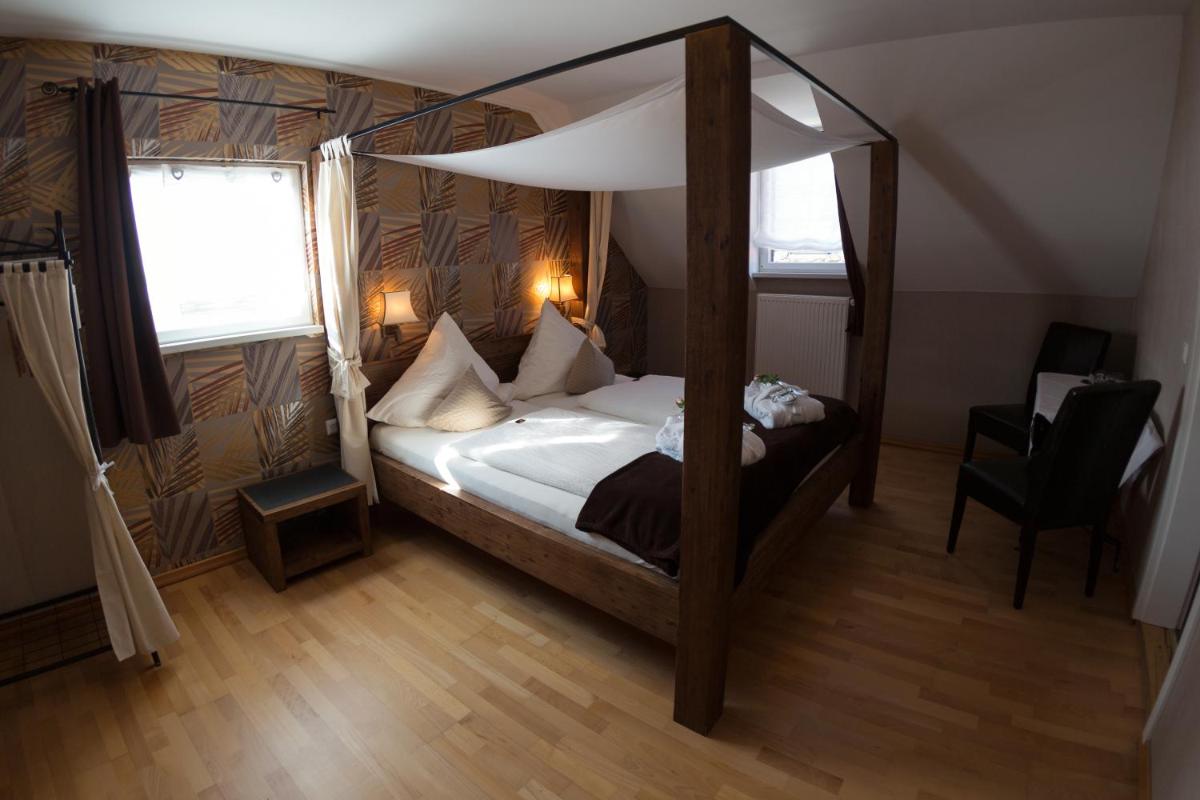 Dooscht Gästehaus Reichshof - Housity