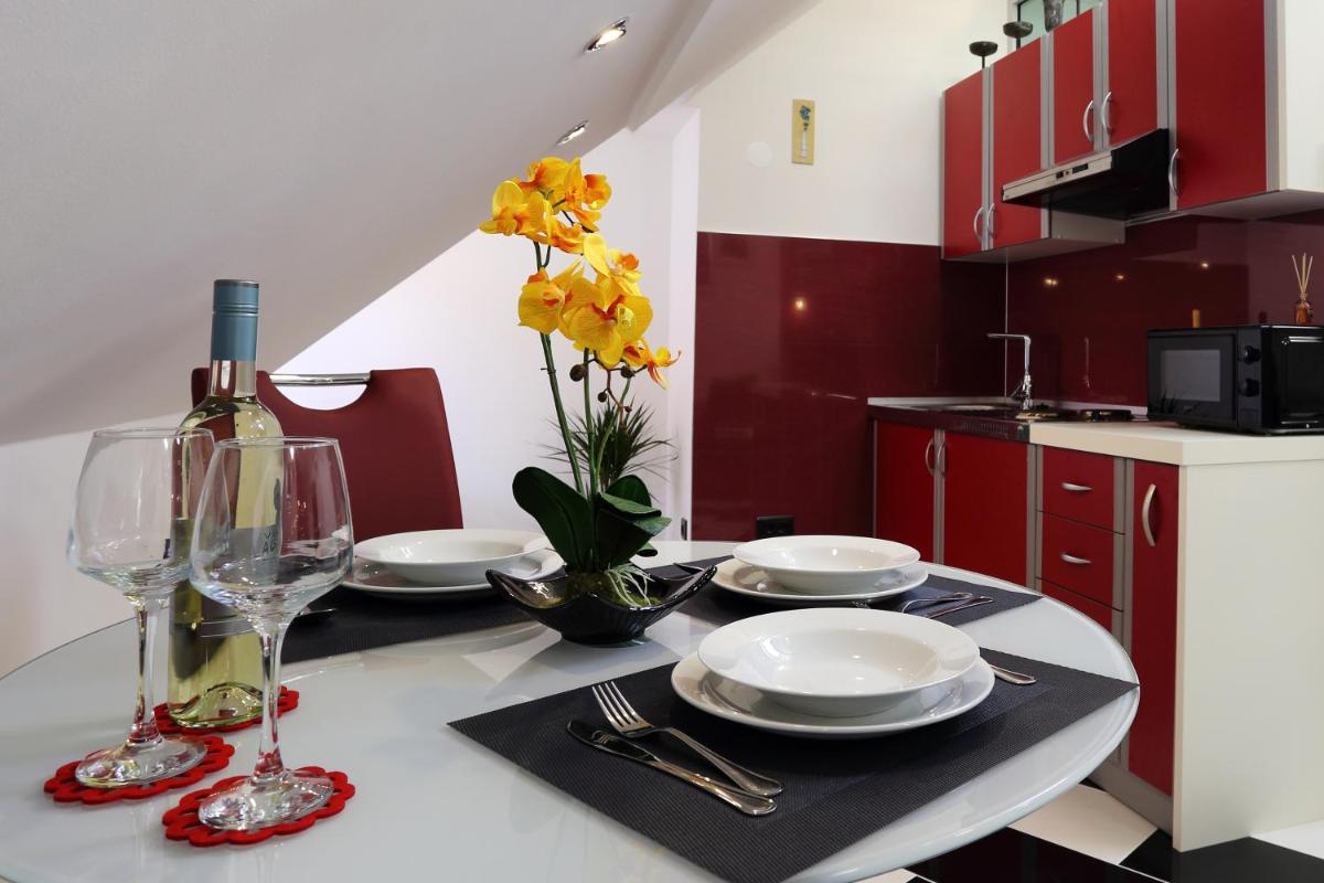 Zana Luxury Studios Split center - Housity