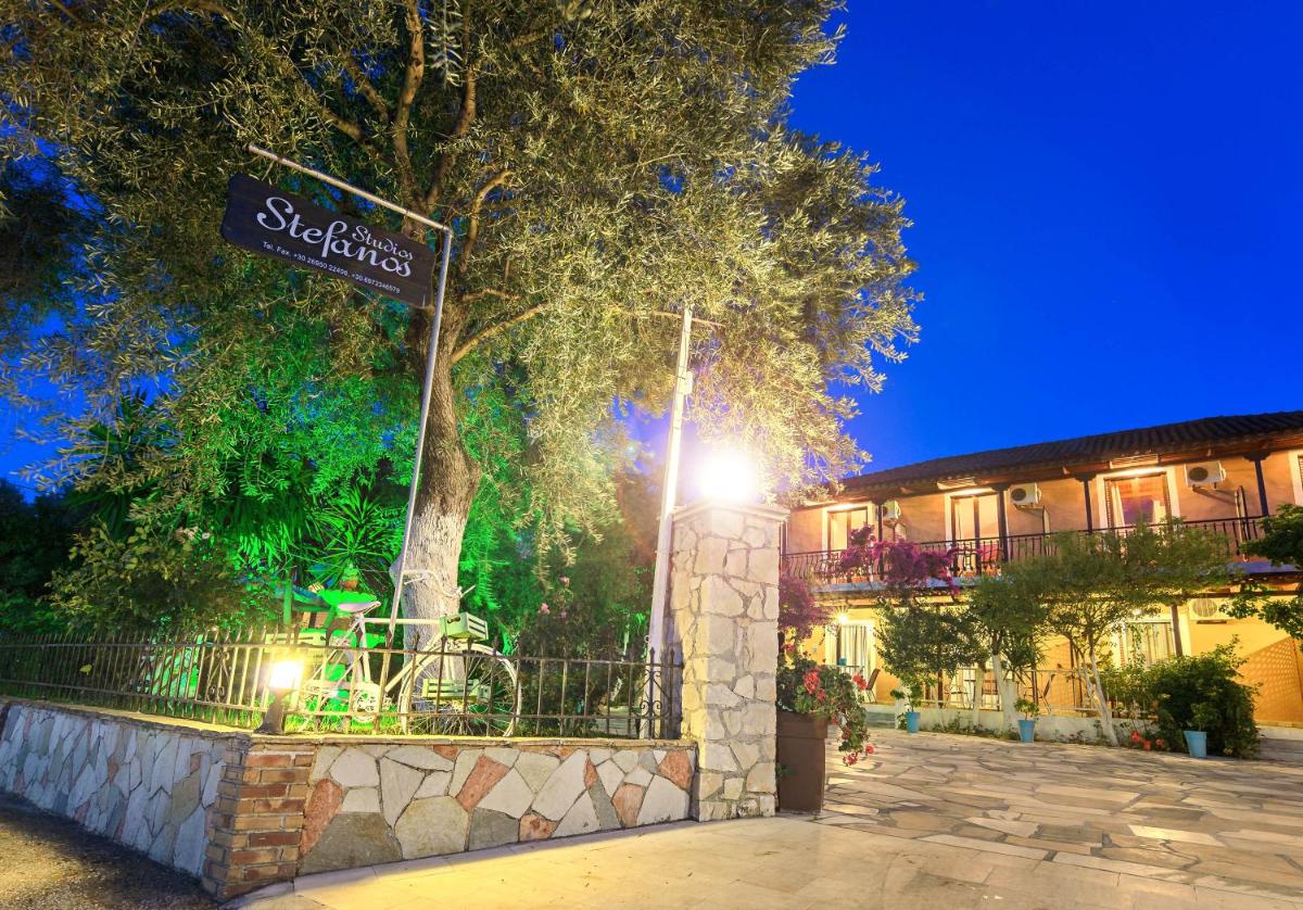 Stefanos Studios - Housity