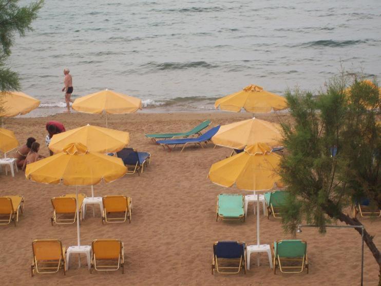 Kato Stalos Beach - Housity
