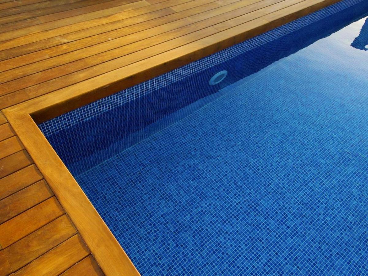 Mesa de billar en Nautic Hotel & Spa