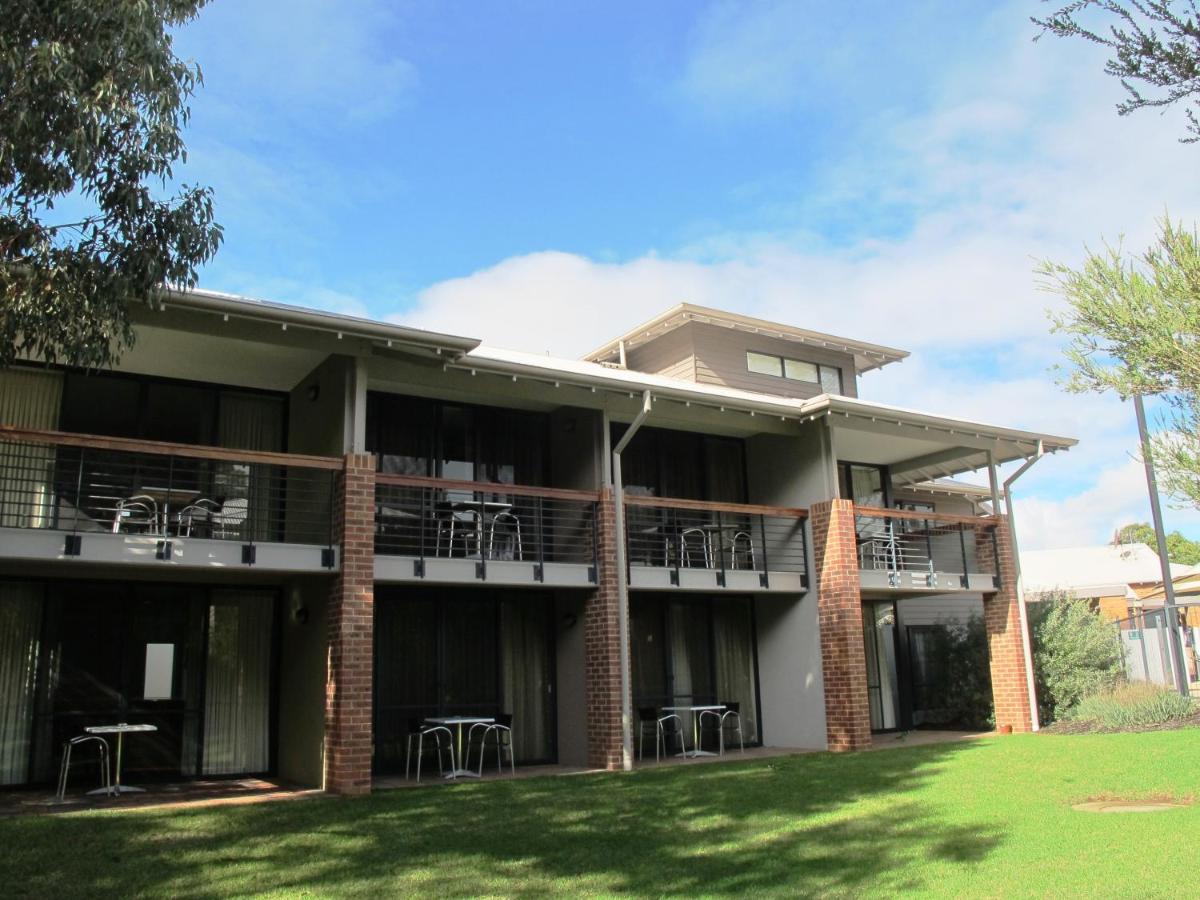 Suitetrails - Margarets In Town Apartments