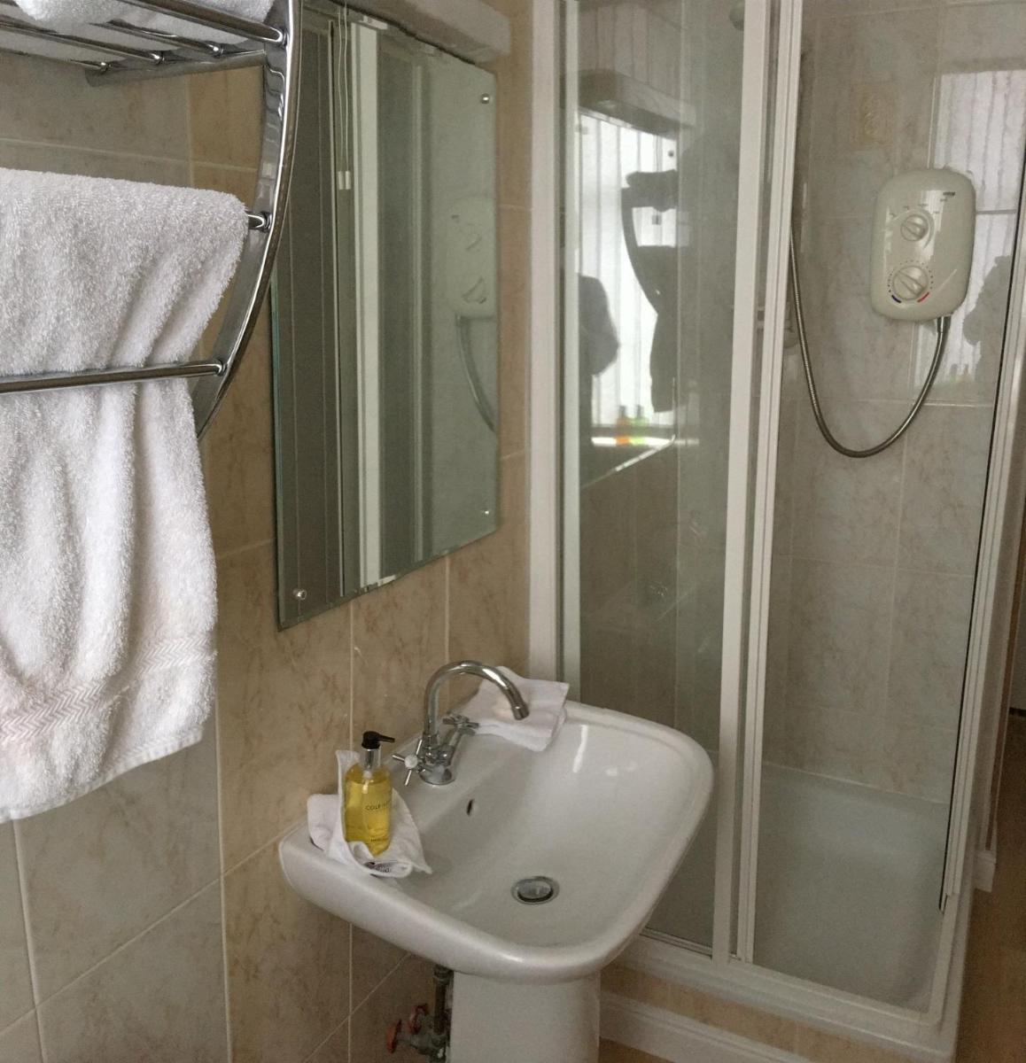 Arkaig Guest House - Housity