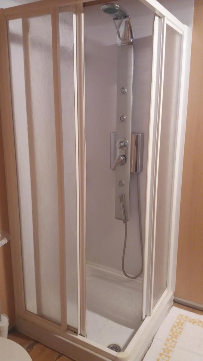 Hostal Bonaterra - Housity