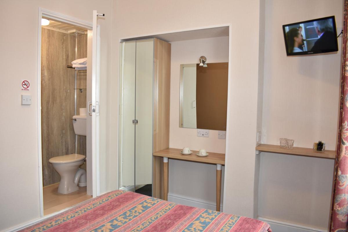 Macdonald Hotel - Housity