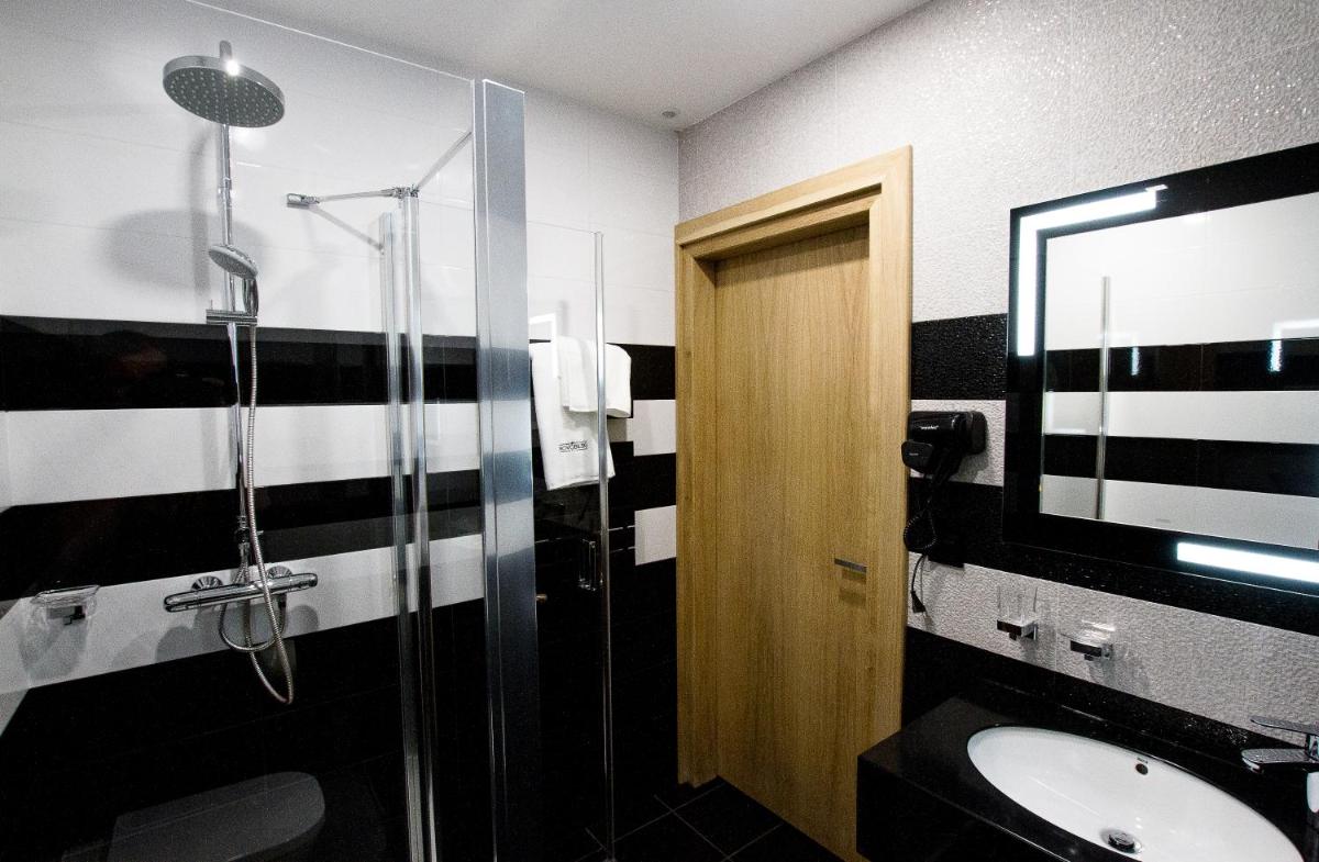 Novobilski - pod stokiem Kotelnica, obok Termy Bania - Housity