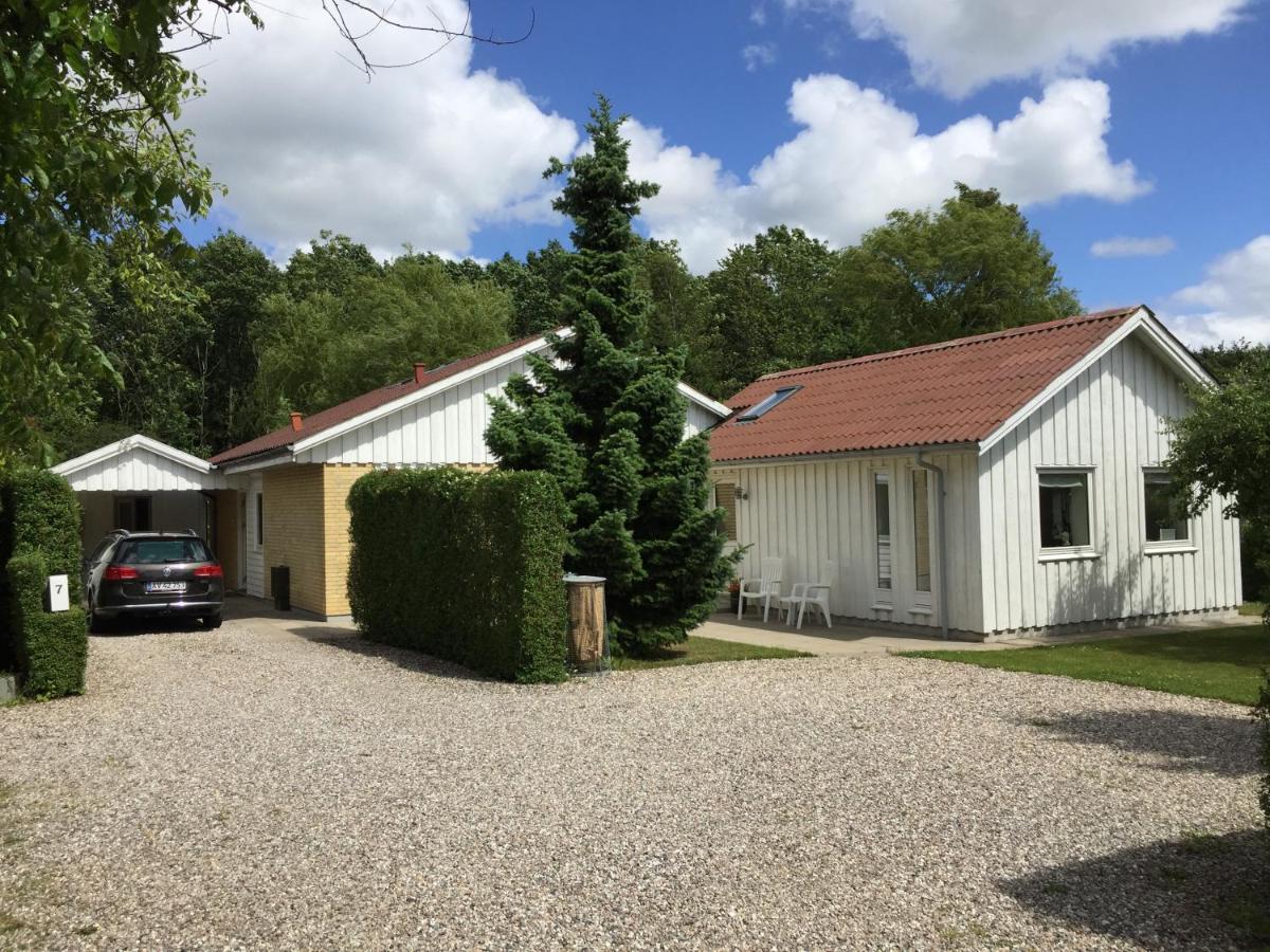 Charm Inn - Housity