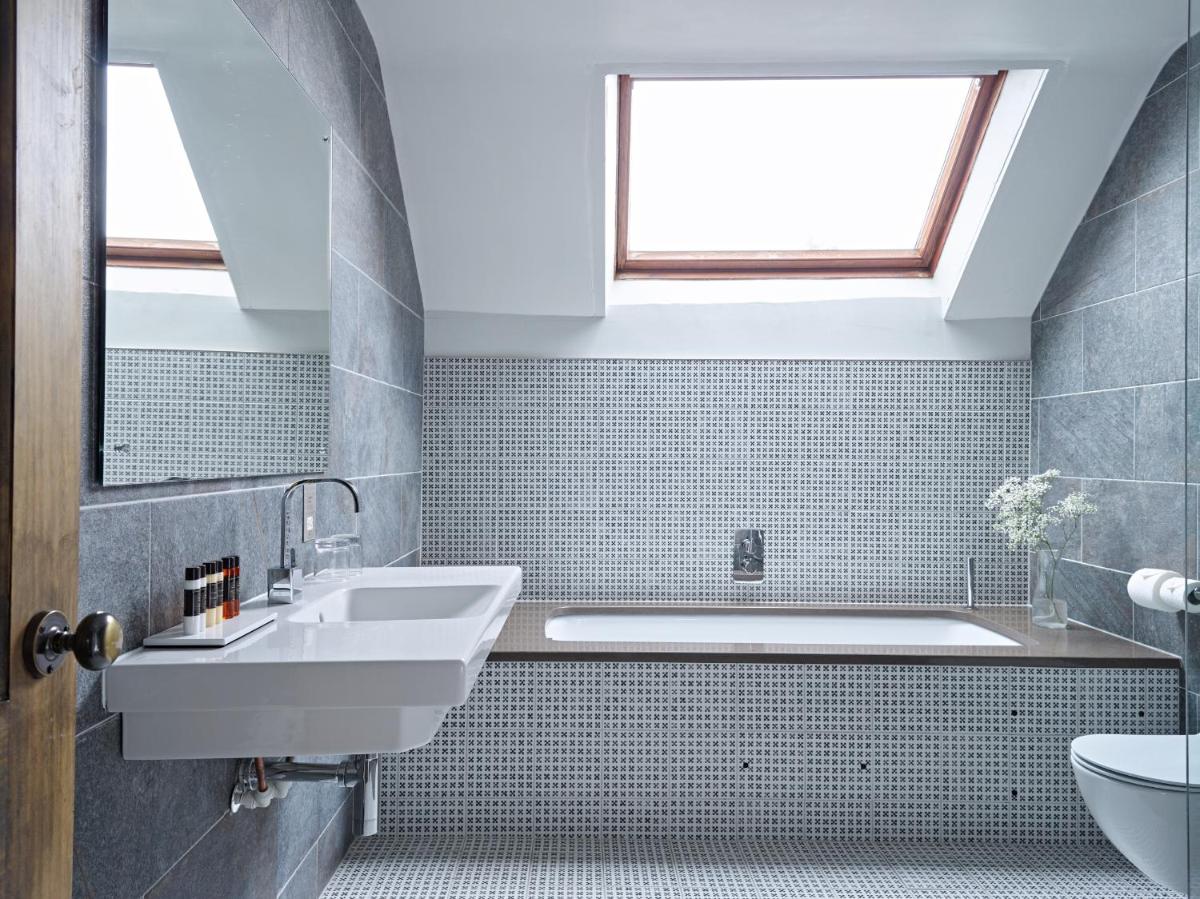 Cotswold Grange - Housity