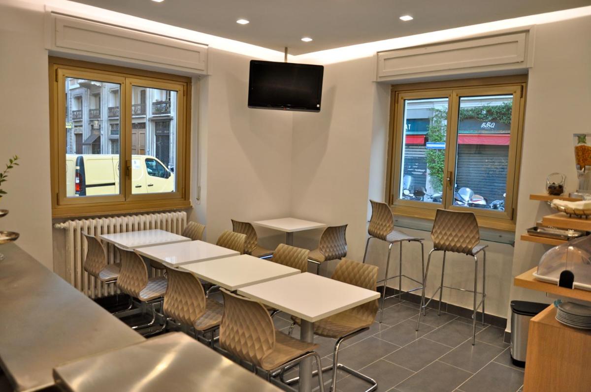 Hotel Dover - Housity