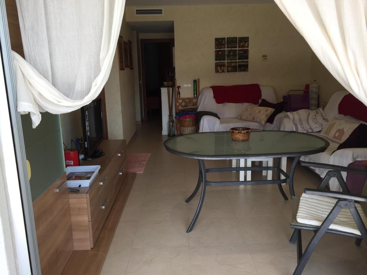 Luxury Apartment 1ª linea de playa Marina D'Or - Housity
