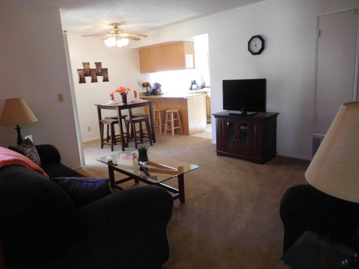 Whispering Meadows Apartments - Housity