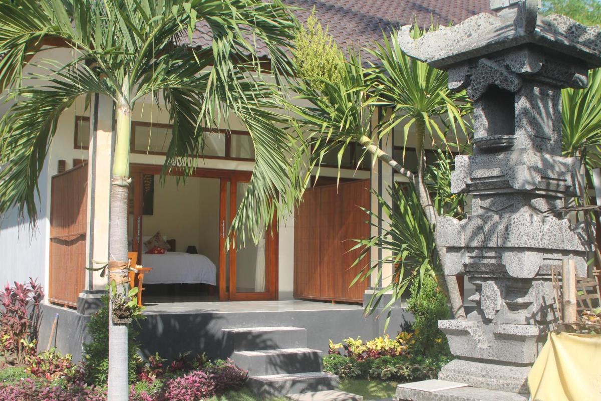 Amed Kunara Guest House - Housity