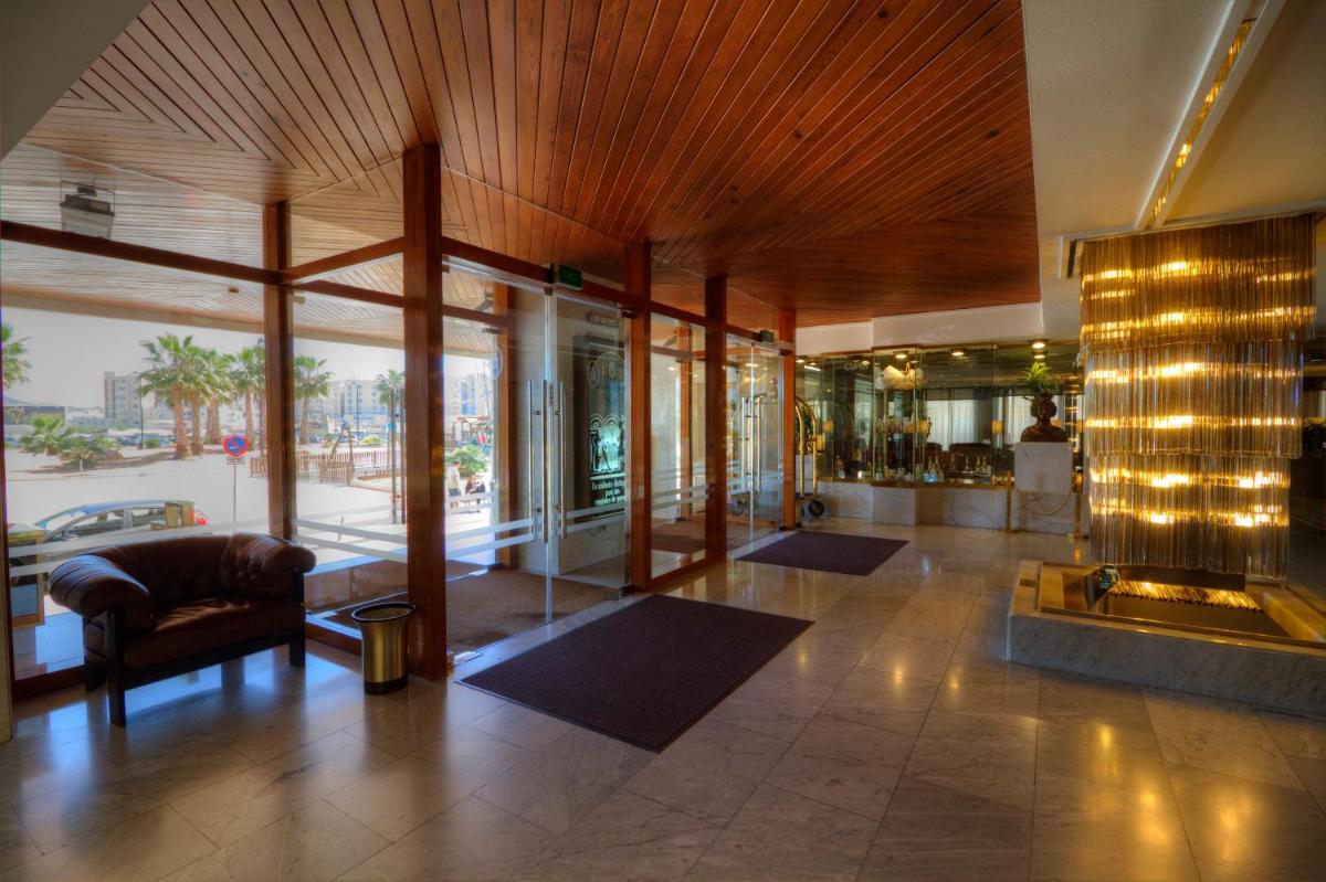 Zona de estar de Hotel Royal Plaza