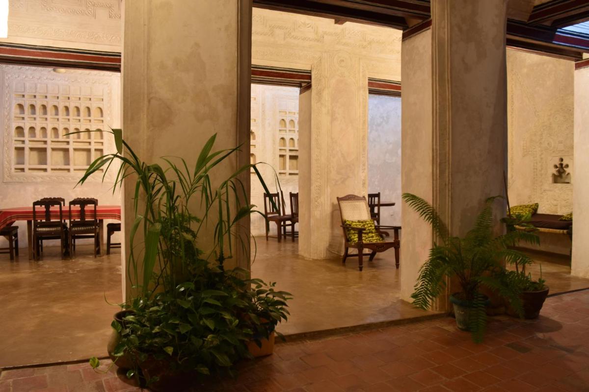 Amu House - Housity