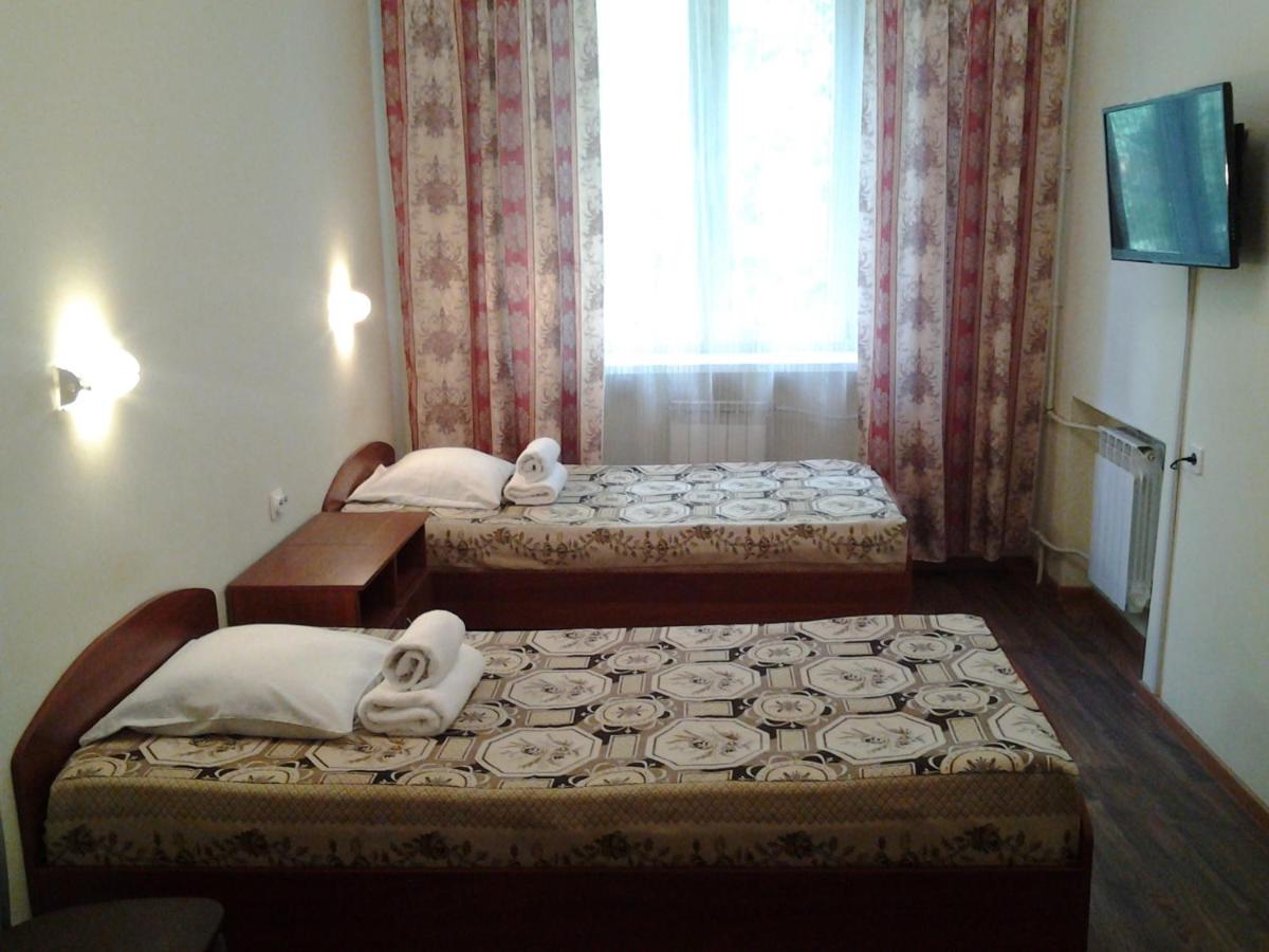 Hotel Kuzmolovo - Housity