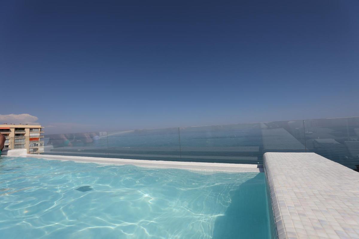 Piscina en o cerca de Hotel Ritual Torremolinos- Adults Only