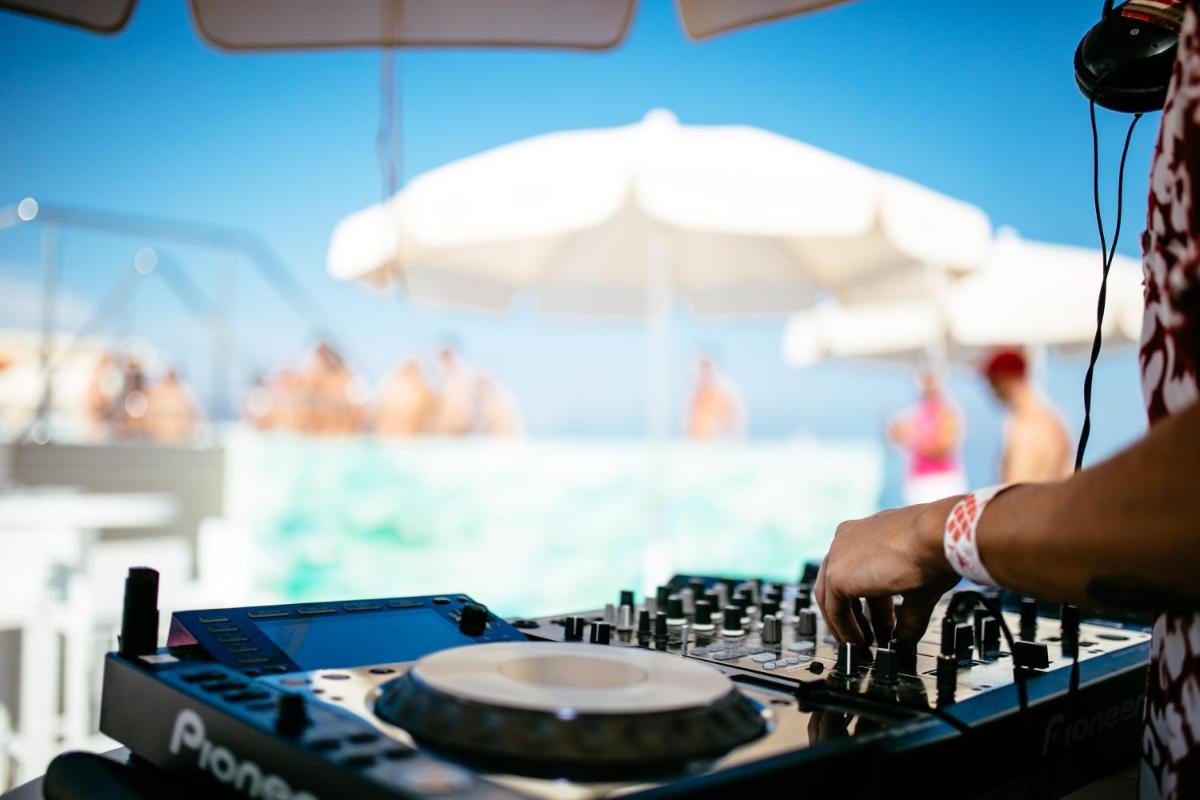 Clientes alojados en Hotel Ritual Torremolinos- Adults Only