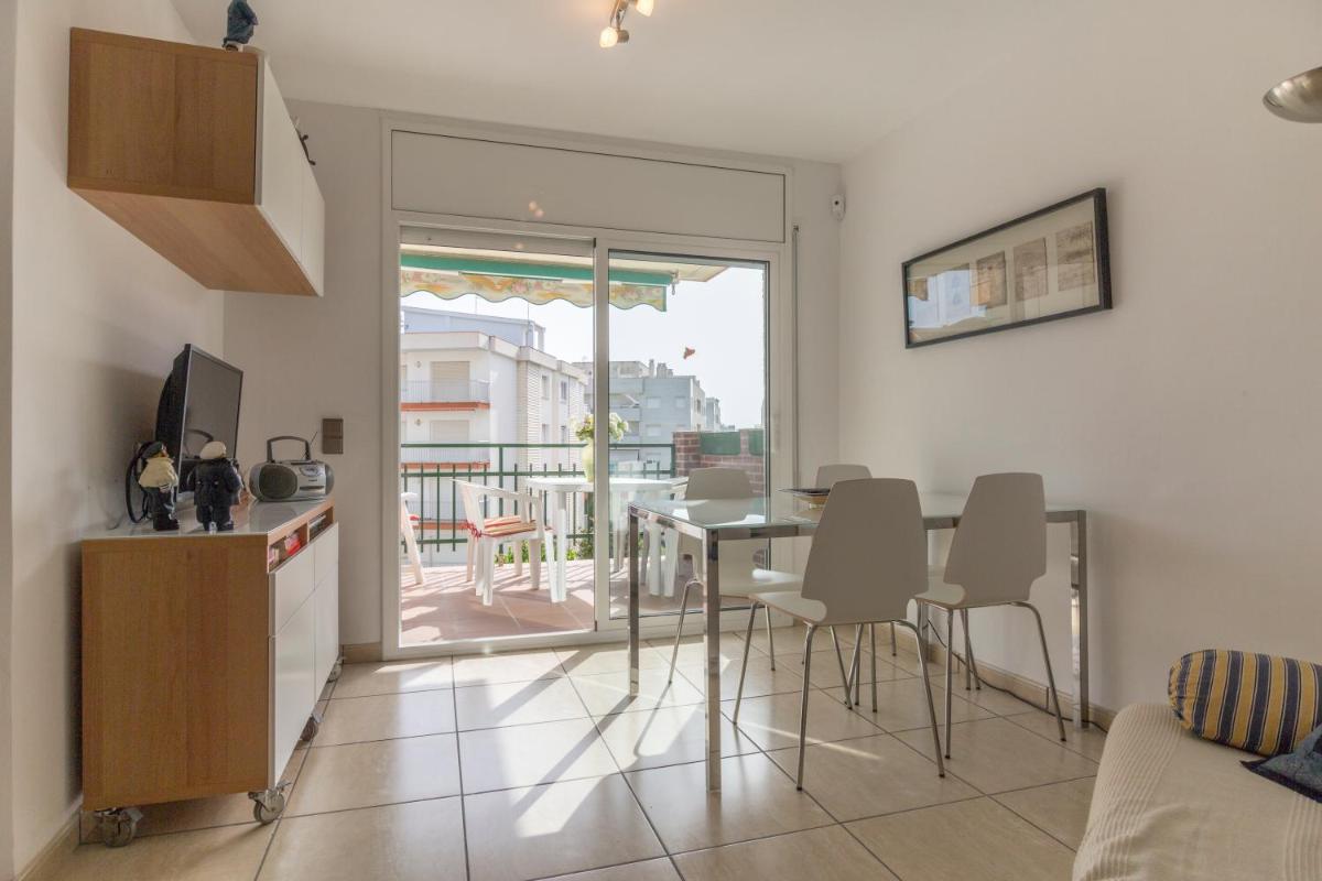 Calafell Apartment 4 - Housity