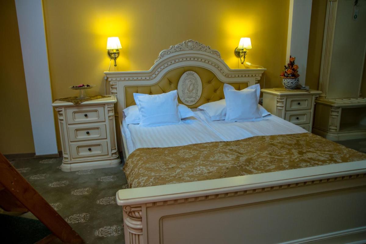 Hotel Astoria - Housity