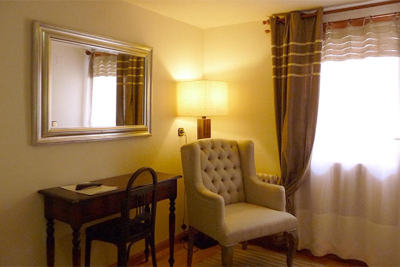 Hostal Vidaller - Housity