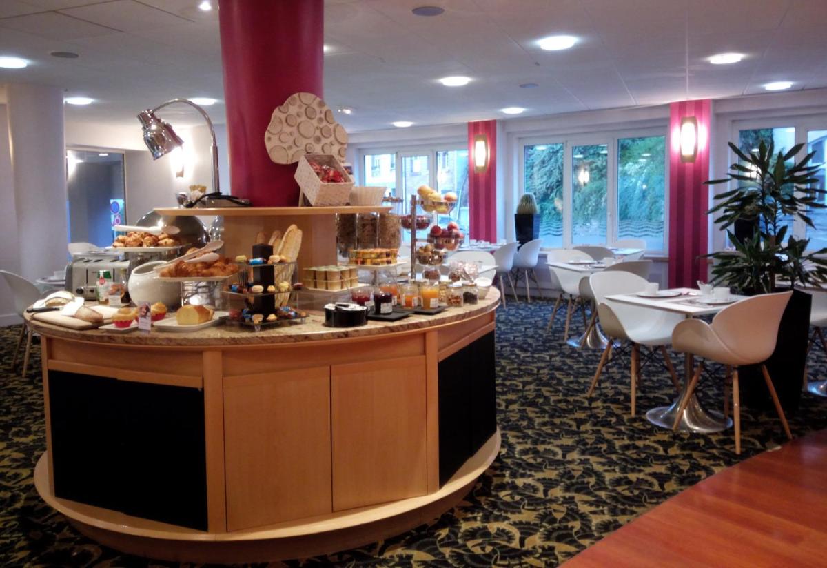 Nourriture dans l'hôtel ou à proximité