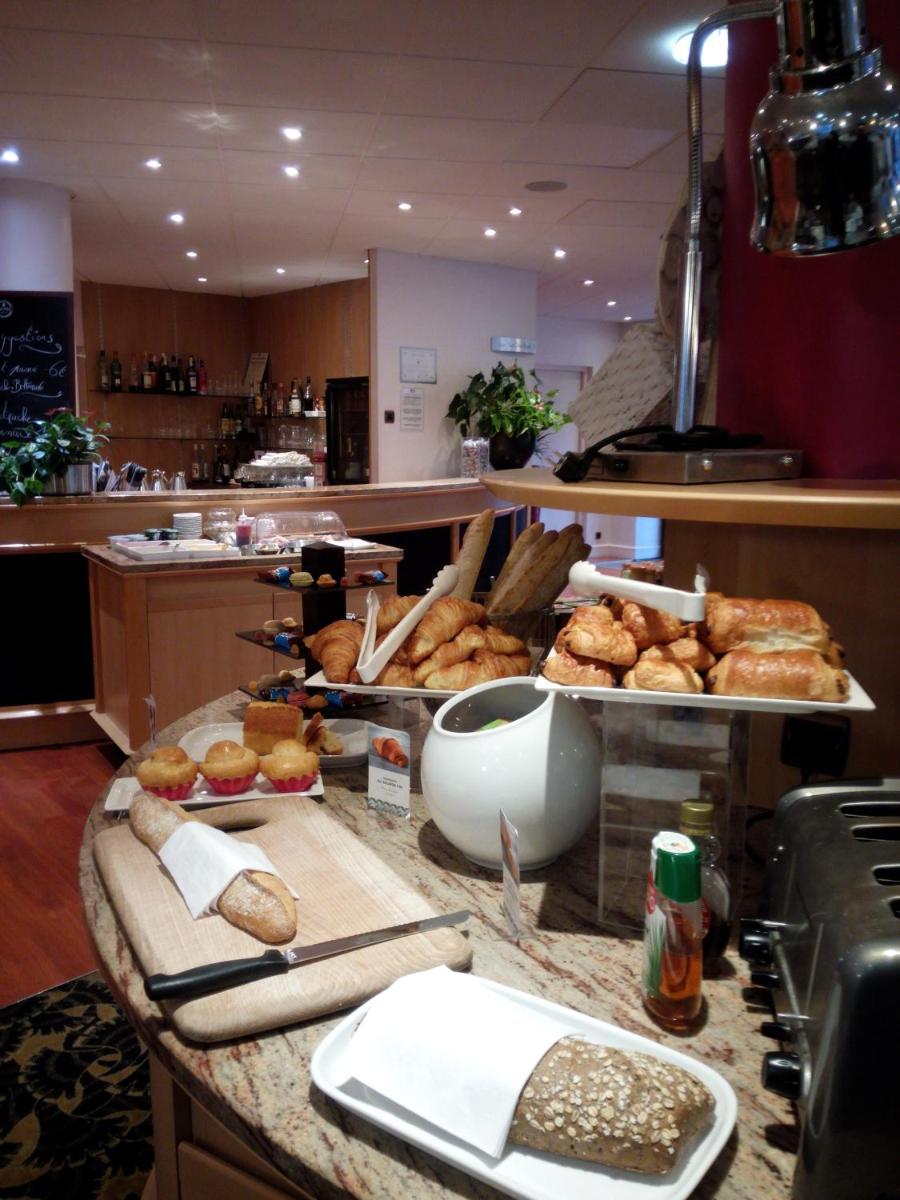 Nourriture dans l'hôtel ou à proximité