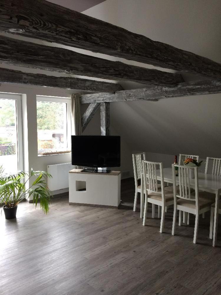 Suitetrails - Ferienwohnung-zur-Klosterruine-Eldena