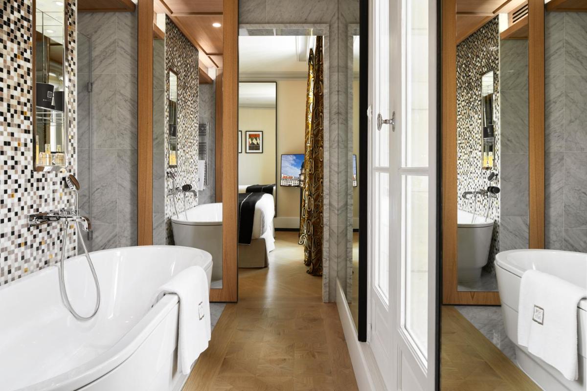 Coin salon dans l'établissement Hotel Montalembert