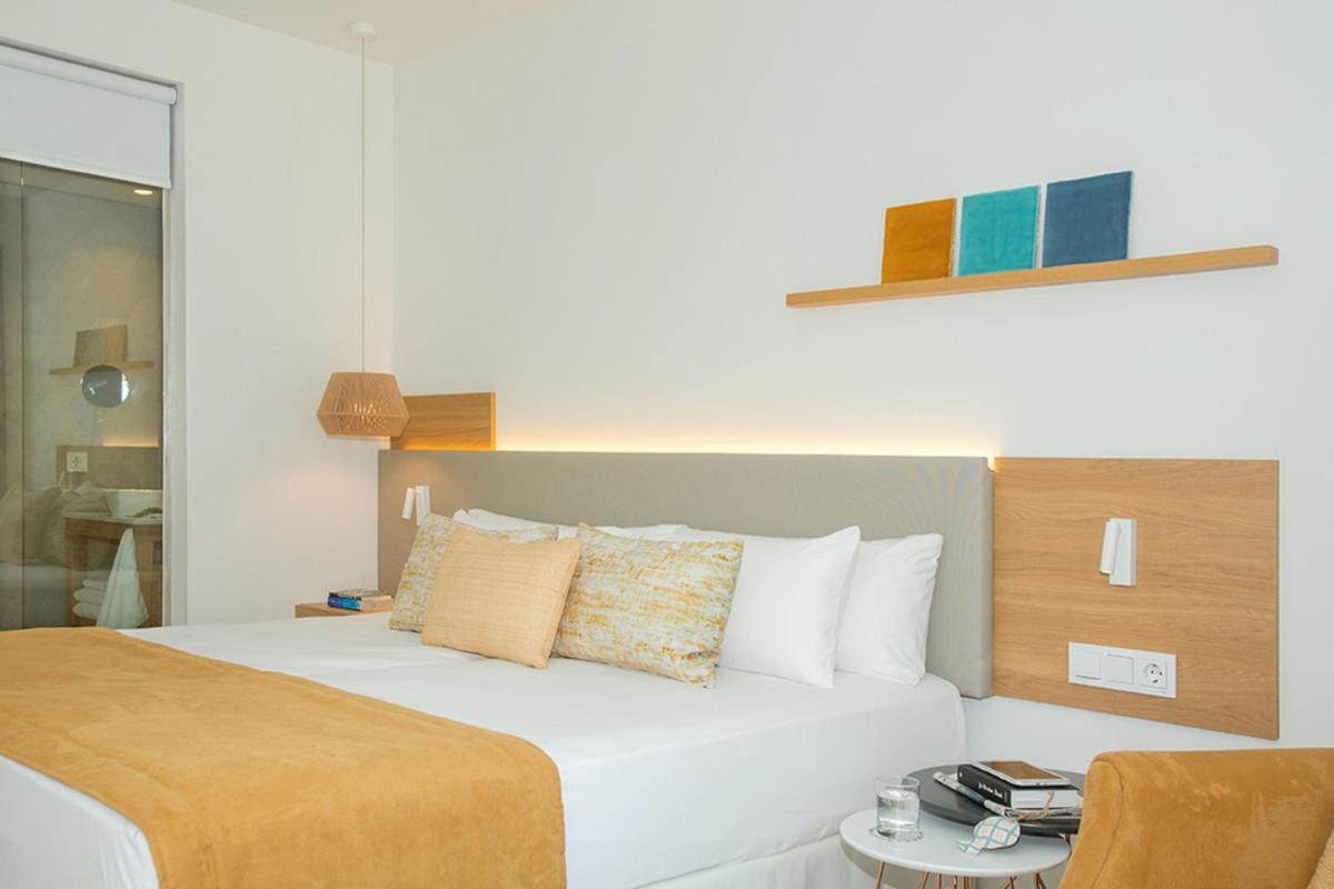 Cama o camas de una habitación en Myseahouse Flamingo - Adults Only 4* Sup