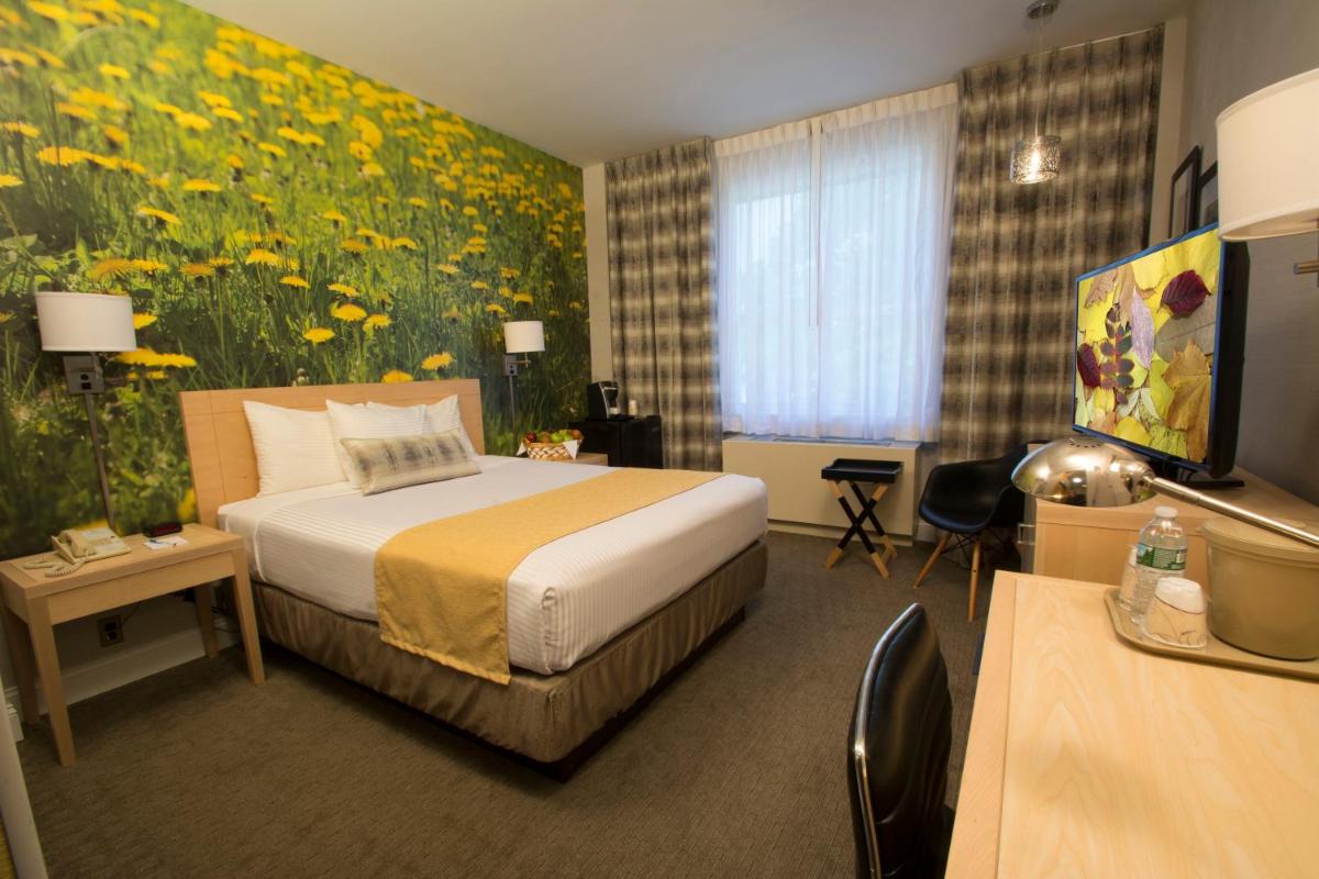 Suitetrails - Adria Hotel and Conference Center