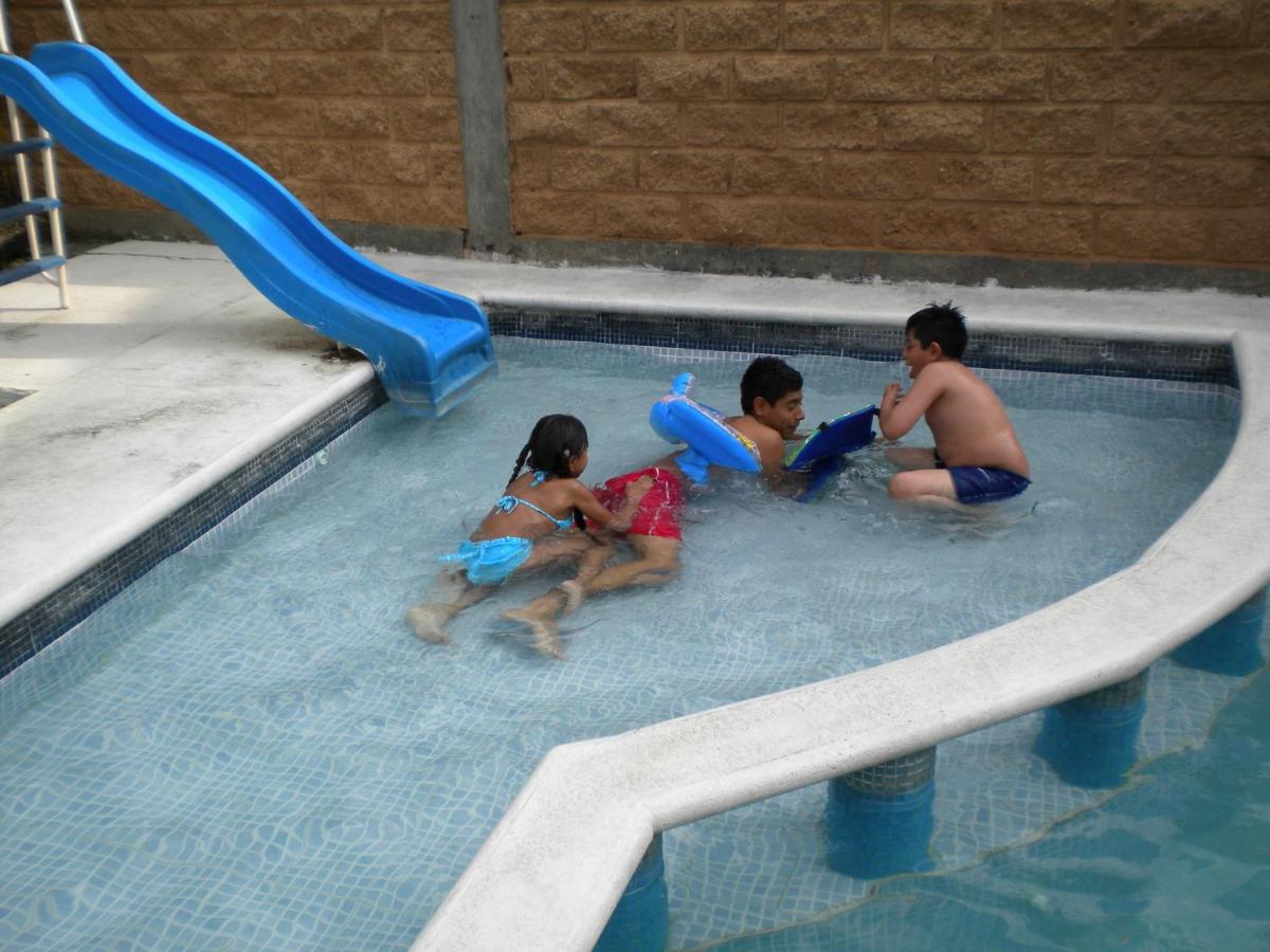 Hotel Ocampo - Housity