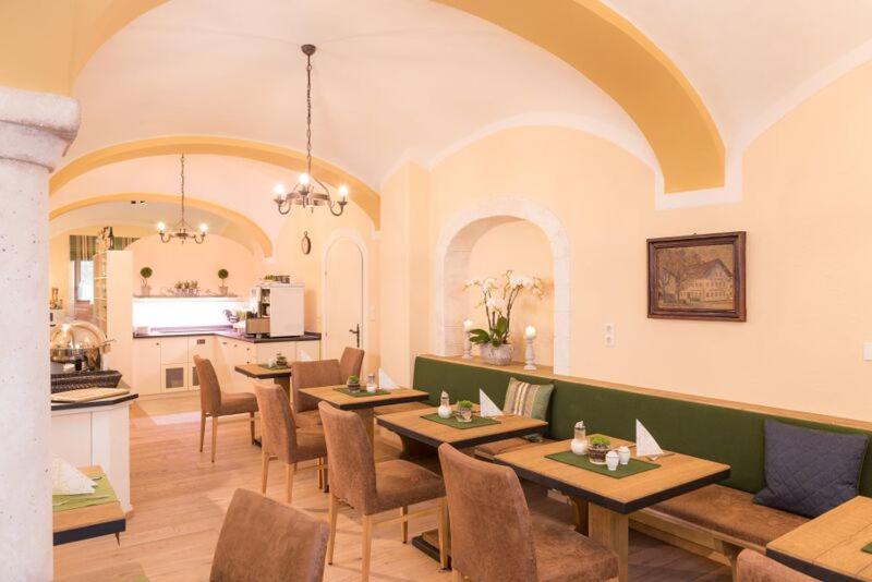 Hotel Bockmaier - Housity