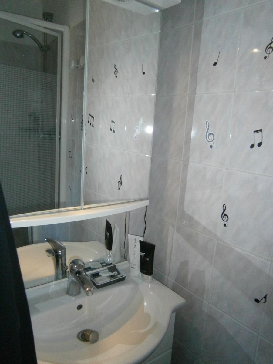 STUDIO 100 m PLAGE - Housity