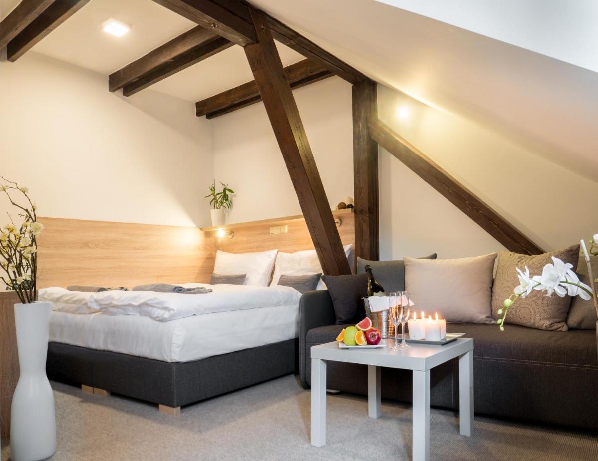 Club Apartments - Housity