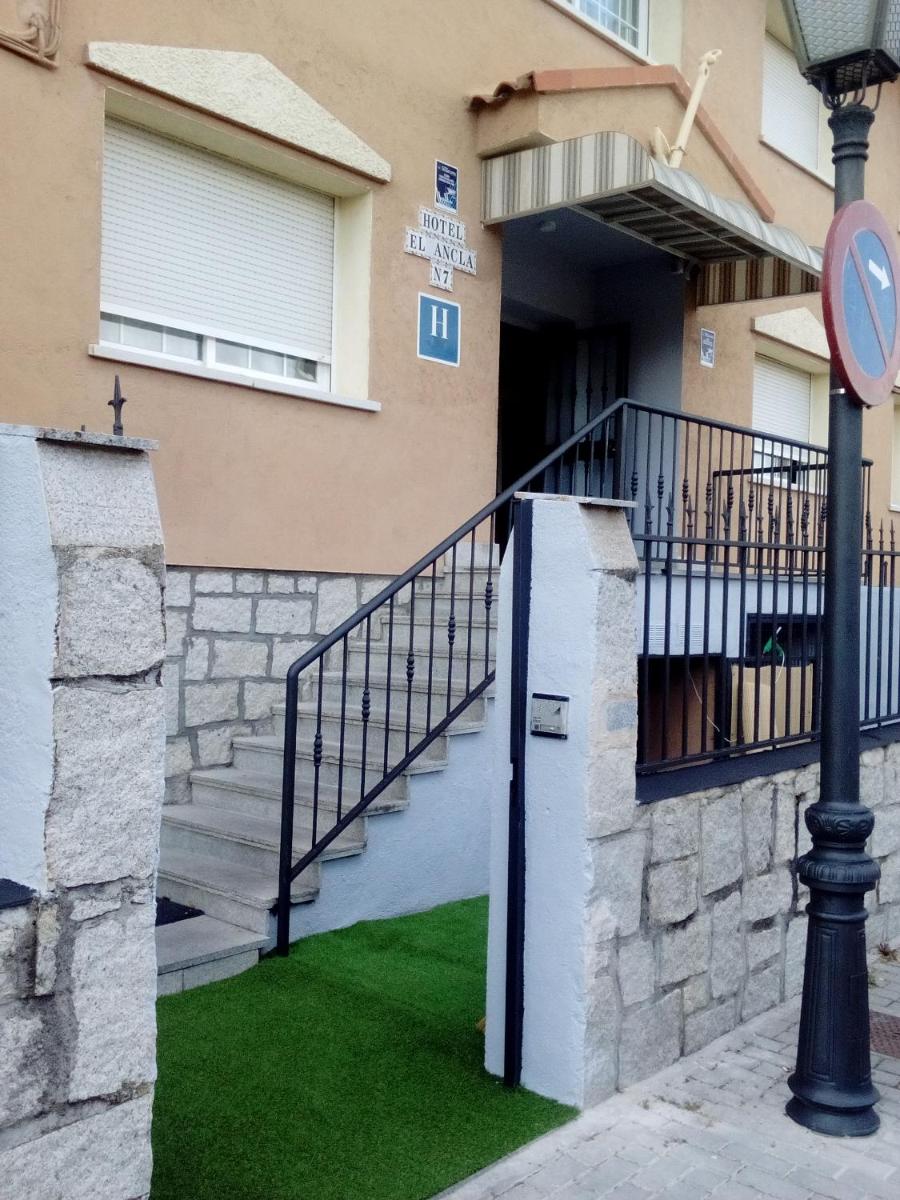 Hotel El Ancla - Housity